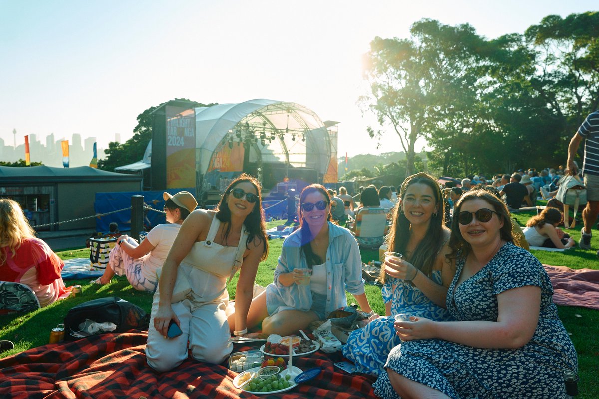Twilight At Taronga tweet media