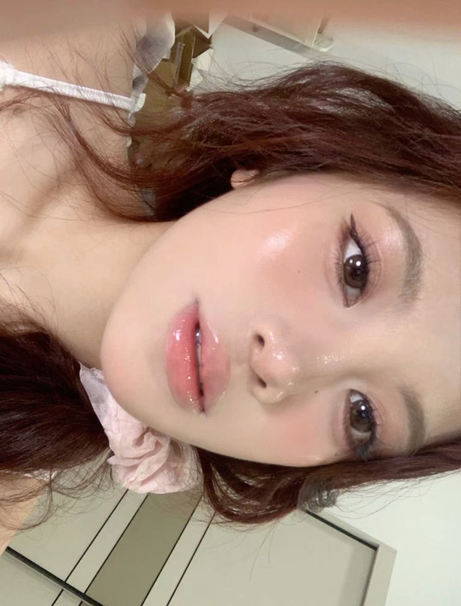 yuyotcn's tweet image. ขอพิกัดเครื่องสำอางทุกอย่างเลยค่ะ ตามรูปประมาณนี้ค่ะ มันสำคัญกับชีวิตเรามาก🥹🥹