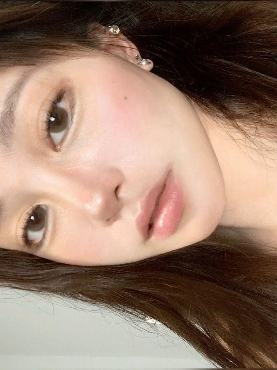 yuyotcn's tweet image. ขอพิกัดเครื่องสำอางทุกอย่างเลยค่ะ ตามรูปประมาณนี้ค่ะ มันสำคัญกับชีวิตเรามาก🥹🥹