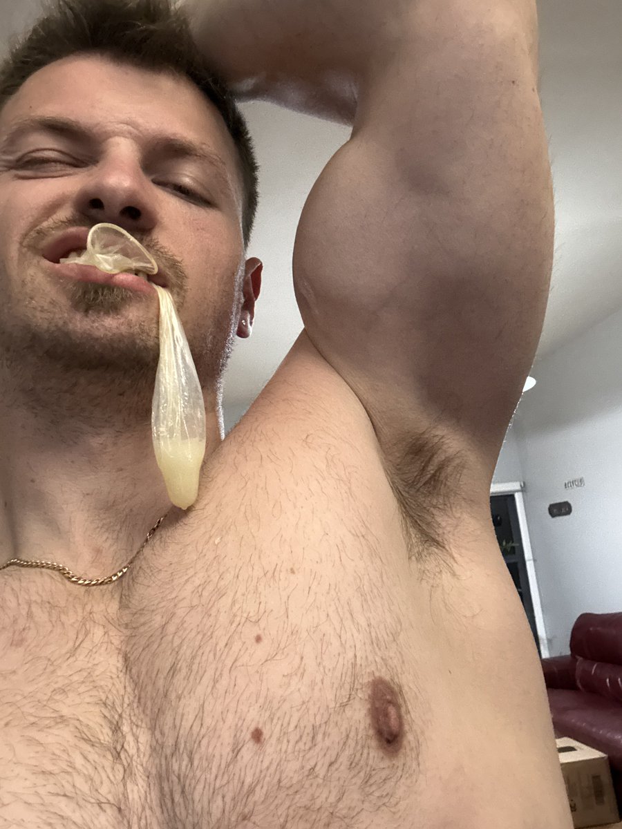 _maxsmall's tweet photo. Fresh load for one of you thirsty bitches 😈�� https://t.co/pFyxuXR2zi https://t.co/tPmGWyaYhj
