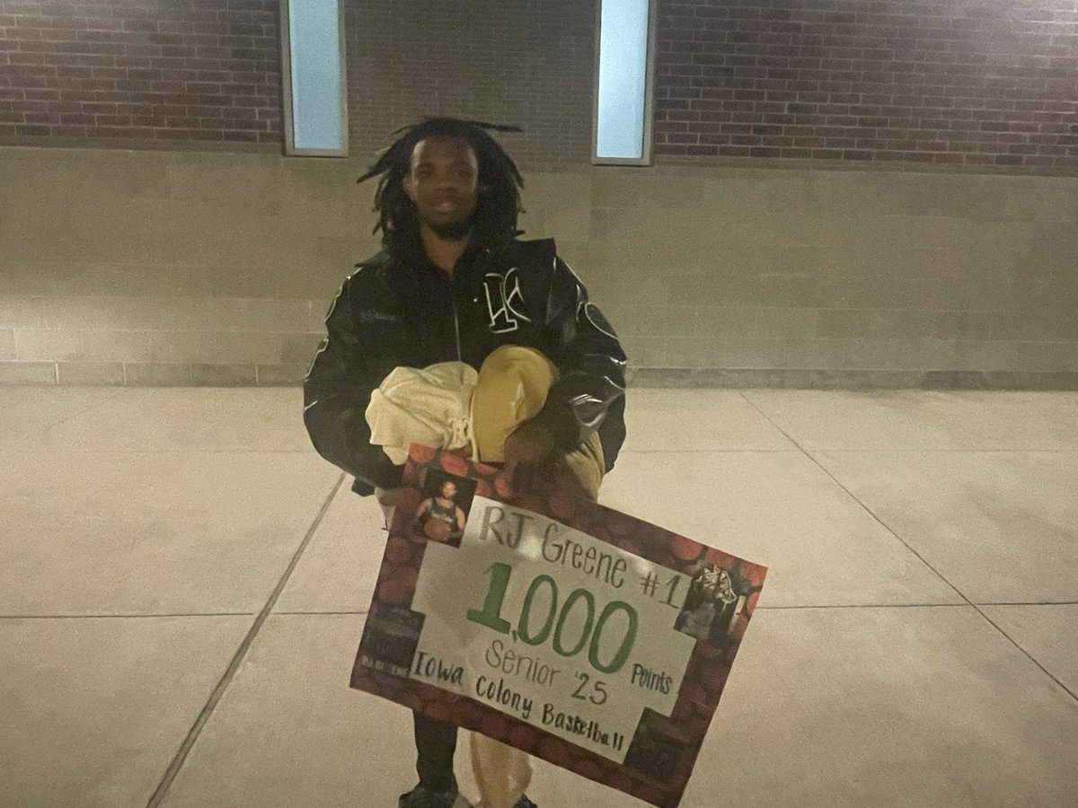 Sorry for the late post. Congrats to RJ Greene for reaching the 1000 pt mark in his career. Congrats. He reached this accomplishment in our win vs the Colony   Last night