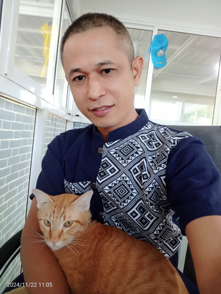 machanu99's tweet photo. หน้าเหมือนกันป่าว https://t.co/J0CDFxni3M