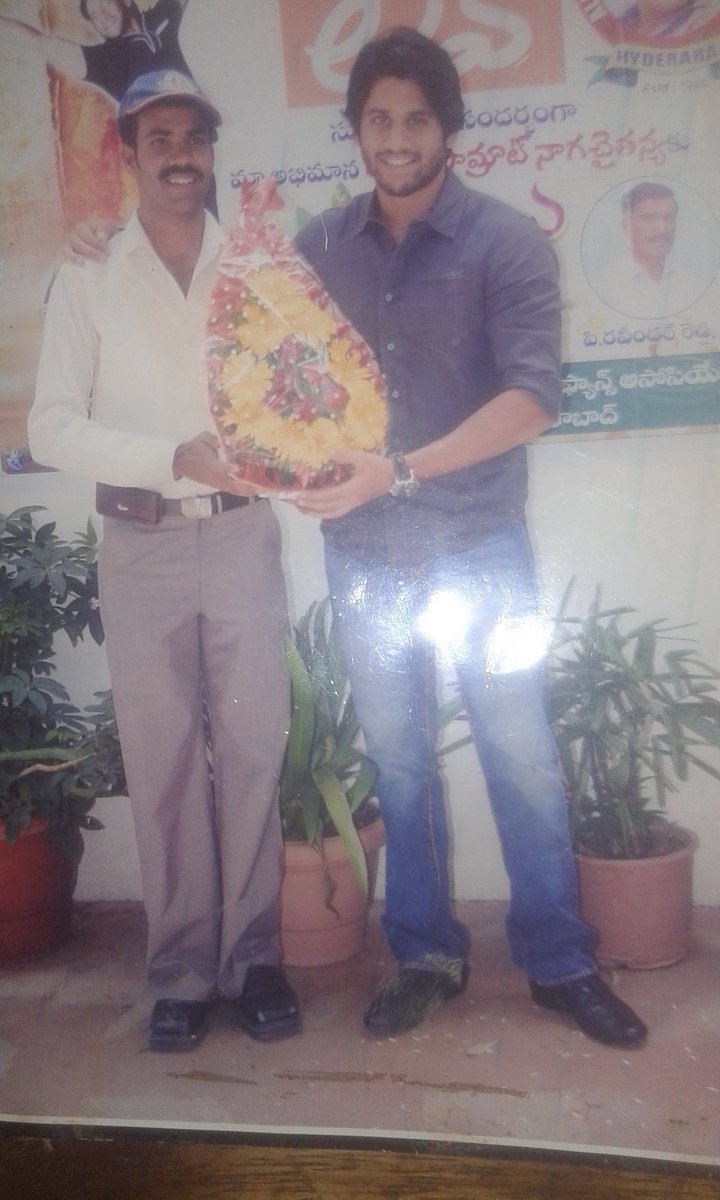 kamalakarBootla's tweet photo. @chay_akkineni 💐యువ సామ్రాట్ శ్రీ అక్కినేని నాగచైతన్య బాబు కు💐
 సమస్త అక్కినేని వంశభిమానులు నుండి మా హృదయ పూర్వక హార్థిక జన్మదిన శుభాకాంక్షలు.....
ఇటువంటి పుట్టినరోజులు  మీరు మరెన్నో జరుపుకోవాలని..... https://t.co/VtociHR7ER