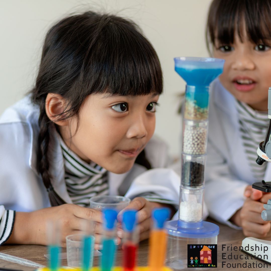 The1JoeHarris's tweet photo. Kids' brains are wired to learn through play, exploration, and interaction! This natural curiosity helps them develop problem-solving skills and creativity. 🌟

#Success #EducationEquality #OurFutureIsTheChildren #EducationMatters #DCCharterSchools #ArkansasCharterSchools https://t.co/dNRyqWr1Co