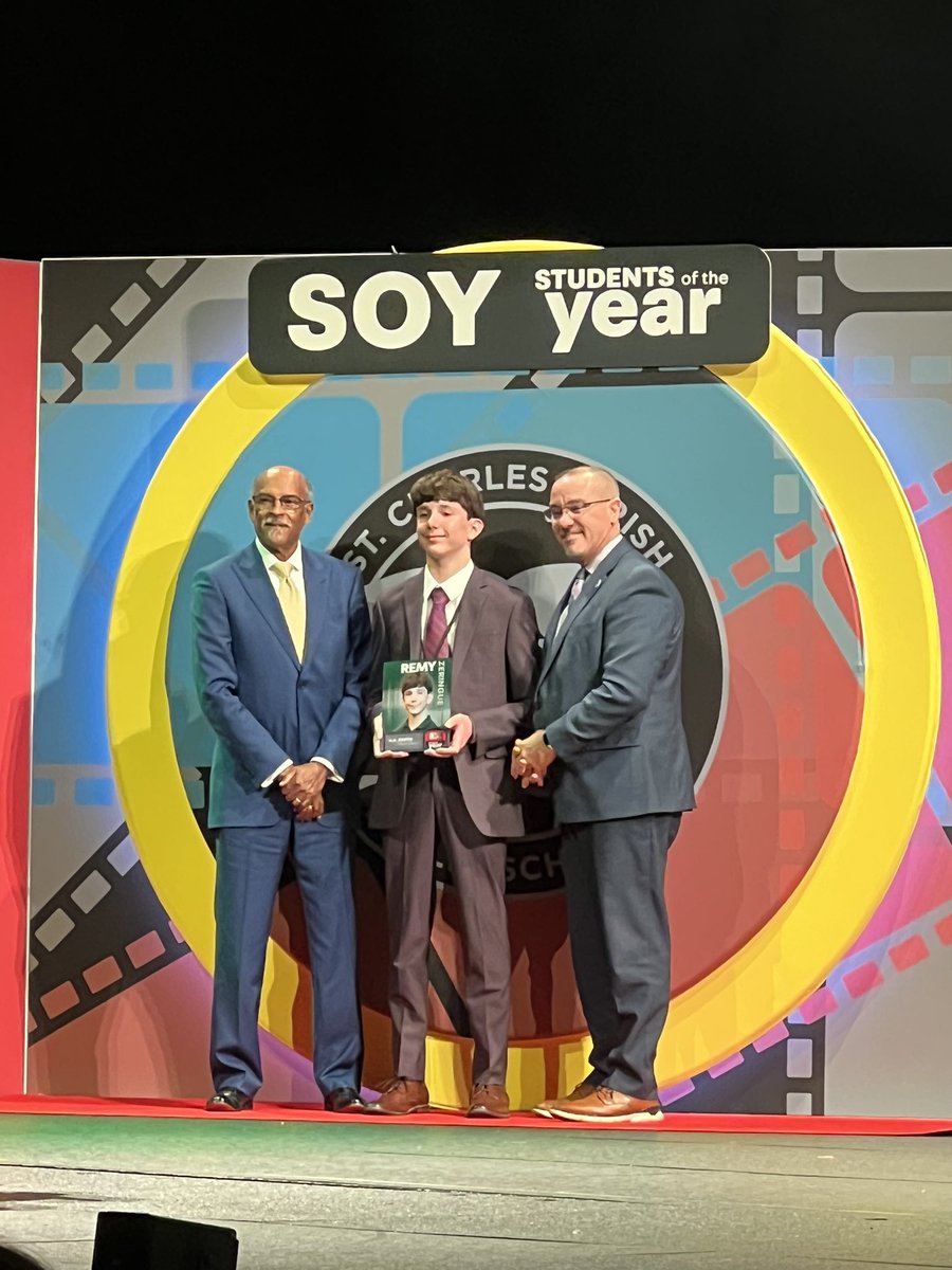 R. K. Smith Middle tweet media