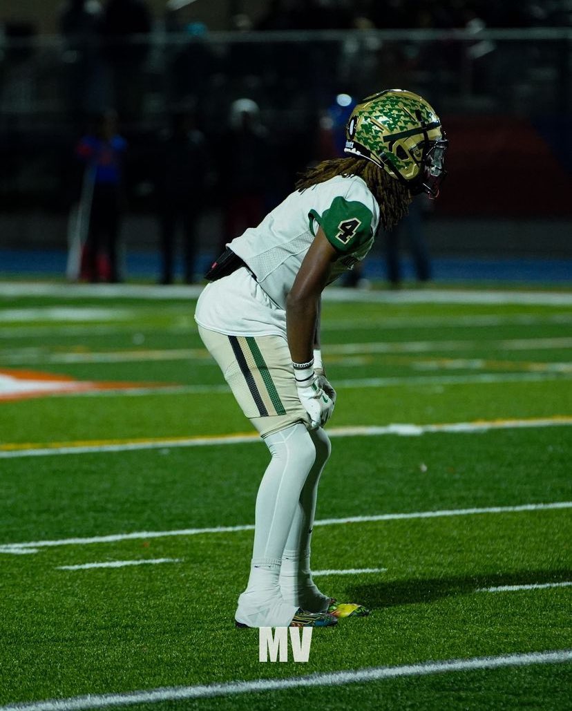 End of Junior year stats.
31 receptions.
840 receiving yards.
9 receiving touchdowns.
3 ints.
1 int touchdown.
26 total tackles.
900 all purpose yards.