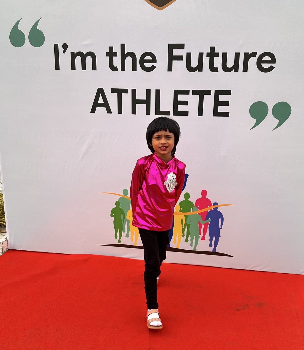 NigazhSI's tweet photo. Sports Day!! 🤸🏃🏾‍♀️🏹🏏🥳 
Honorary Guest @Natarajan_91 🫡 https://t.co/36wKZVzZIk