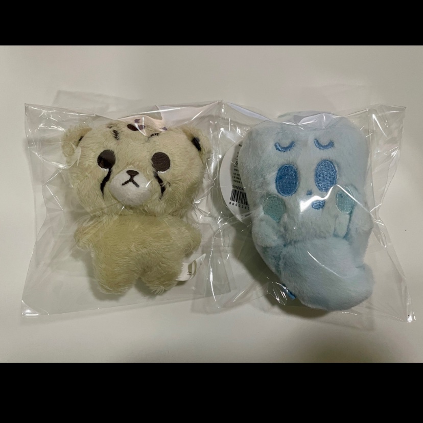 1004canadian's tweet photo. aku mw wts in doll mark yg biru ini, 200k, kira2 ada yg mw ga ya?
masi negotiable ya

anyway ini preloved ya, aku beli po sendiri kemarin lgsg di web korea nya https://t.co/x5vJ1SrNdn