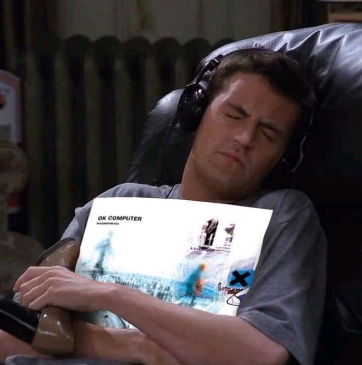 😴