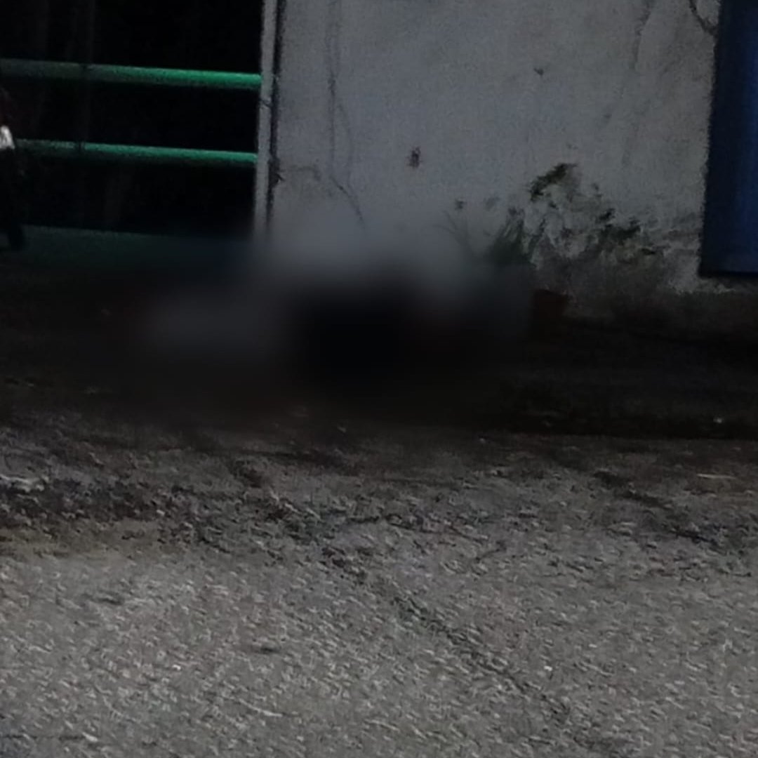 XEVATabasco's tweet photo. #Villahermosa| Elementos de la Policía Estatal y de la Guardia Nacional desplegaron un operativo en la colonia Tamulté de las Barrancas debido a un ataque a balazos qué dejó como saldo una persona fallecida.

De acuerdo al reporte de las autoridades, la víctima es un hombre que caminaba por la calle Gil y Saenz cuando fue atacado.