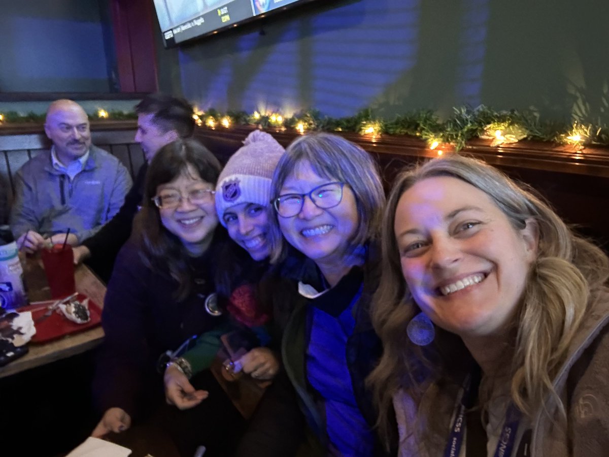 CherylAnne Amendola 🍎 tweet media