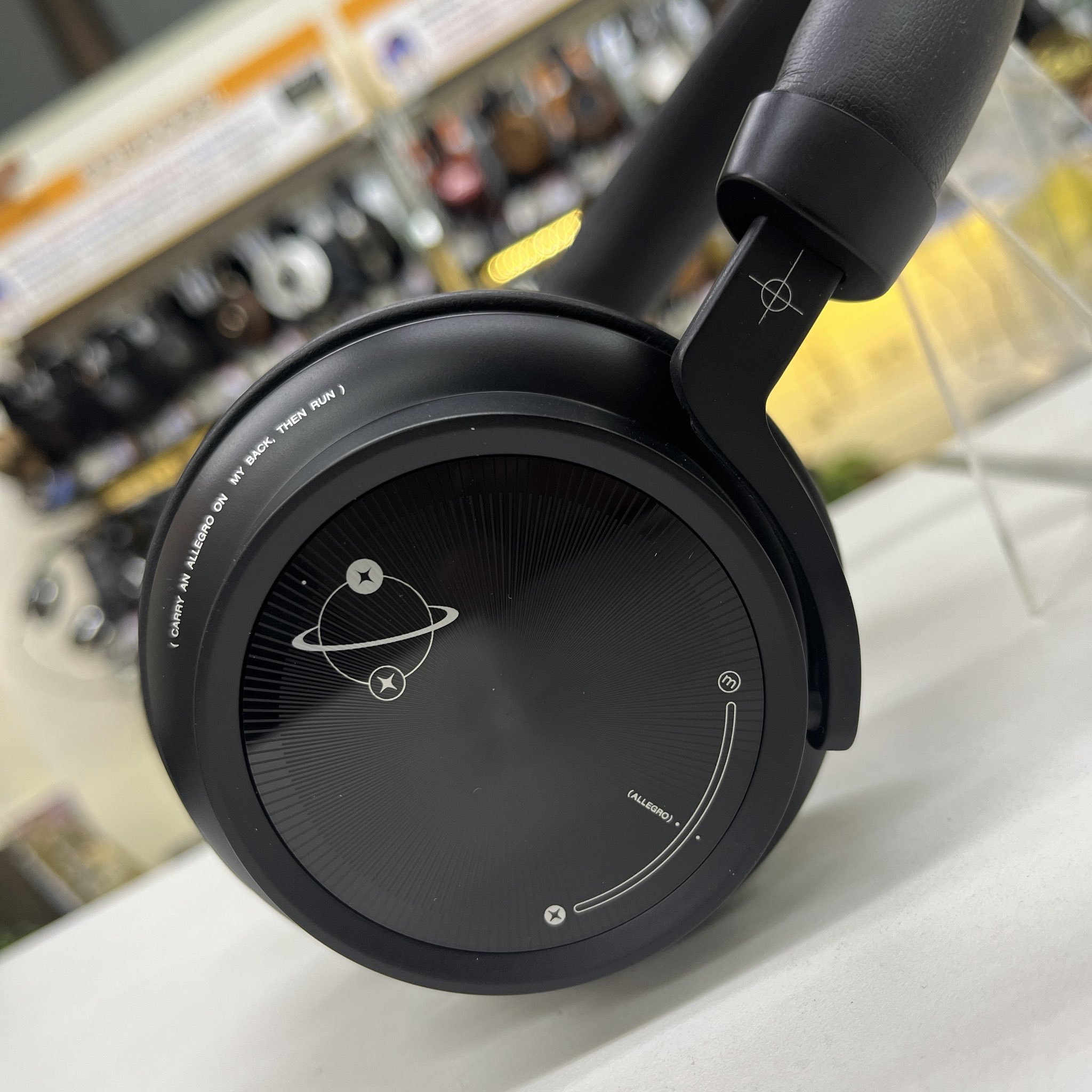 星街すいせい　ヘッドホン Amazon.co.jp: 【国内正規品】ANW03 ワイヤレスヘッドホン
