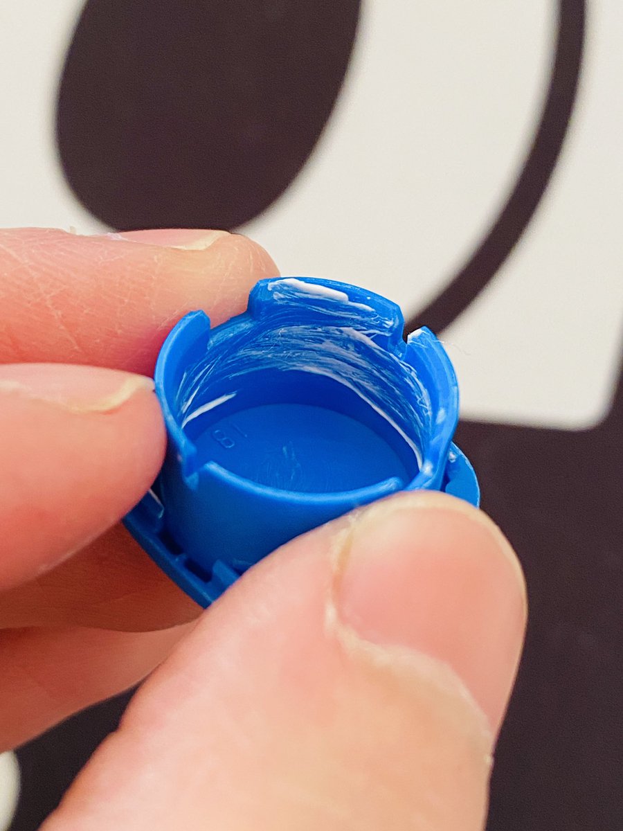 GAN Swift Block355 Maglev MC
コアマグの磁力が強めでしっかりアシストしてくれるのでGood!!
3000円未満でこの性能はハイクオリティ😳

キャップが固すぎるものがあるのが難点だけど、一度取り外したら内側に潤滑剤（できれば揮発しにくいグリスなど）を塗ると、次から取り外しやすくなります