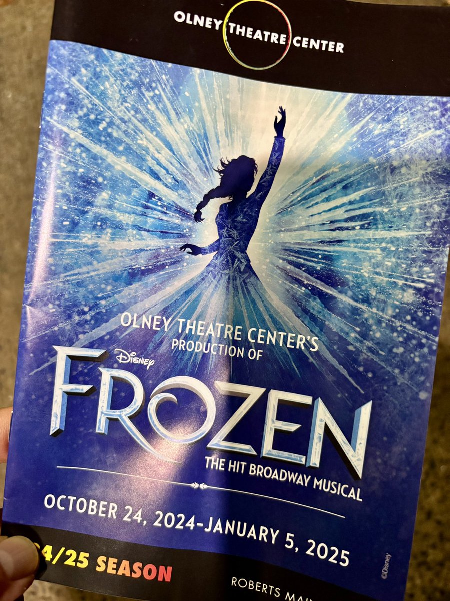If one show to catch this #holidayseason, it’s Frozen at #OlneyTheatre. 

Vibrant, creative, rousing. Cast extraordinary w/ uplifting singing, dancing, storytelling. 

<a href="/alex_debard/">lex</a> as courageous Anna made the live theatre experience that much more spectacular.  #olneytheatre
