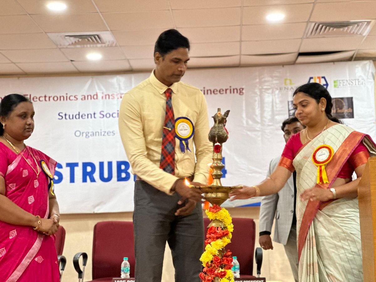 Easwari Engineering College tweet media