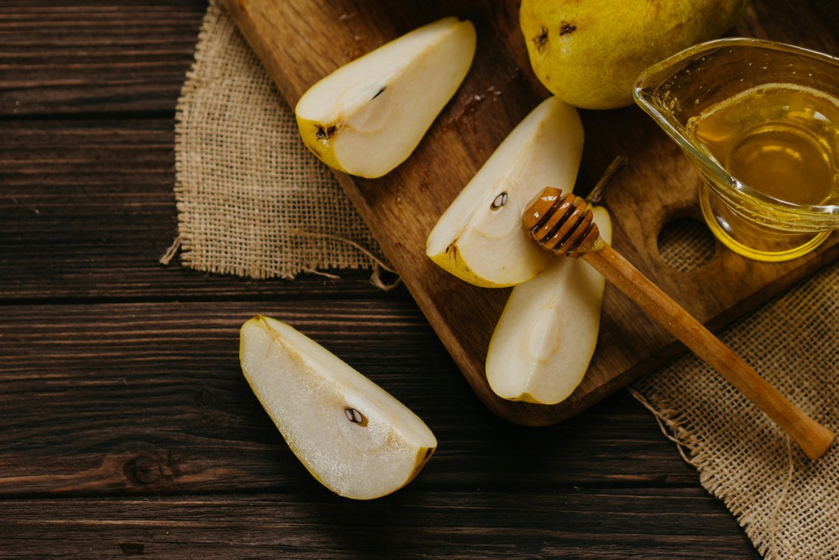 Malik1963216's tweet photo. Pure, simple, and naturally delicious. 🍐🍯 Embrace wellness with nature’s best and explore our products at https://t.co/TfIU0BK3b9. #HeartBeatsForHealth #WholesomeLiving https://t.co/IL1EtaBltQ