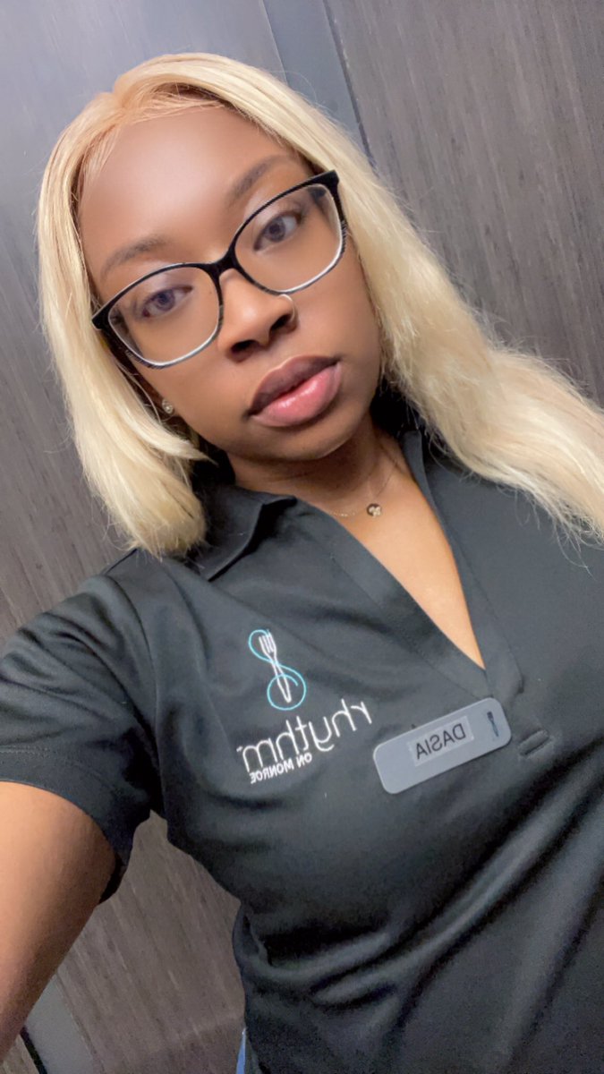 fredasiaj's tweet photo. I love my job &amp; they love me back 🥰 https://t.co/2Va5hsbNnx