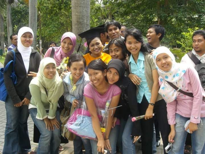 alv_phie's tweet photo. Rame ini kalo posting nya di IG 😂😂😂😂
#math2003 https://t.co/N2Czhsasj4