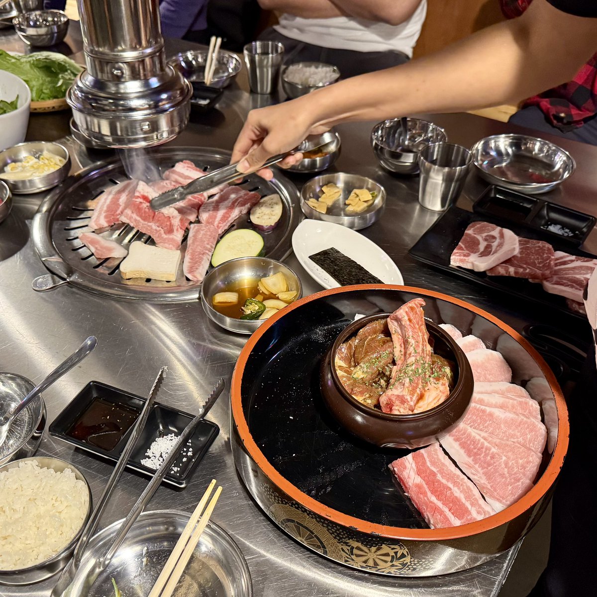 Stanley Lim (@stanleylim93) on Twitter photo Early Thanksgiving lab dinner at Burnin92 Korean BBQ & Skewers 🍖 Seems like (not) a coincidence that we had kbbq for Thanksgiving last year too! Thankful for delicious meat <a href="/SihanSean/">Sihan Wu 吴思涵</a> <a href="/YoonKimUTSW/">Yoon Jung Kim</a> <a href="/QK15622518/">Kailiang Qiao</a> <a href="/LucasaEast/">Lucas</a> <a href="/Burg1ess/">Burgess</a> <a href="/yipengxie_utsw/">YIpeng Xie</a> Early Thanksgiving lab dinner at Burnin92 Korean BBQ & Skewers 🍖 Seems like (not) a coincidence that we had kbbq for Thanksgiving last year too! Thankful for delicious meat <a href="/SihanSean/">Sihan Wu 吴思涵</a> <a href="/YoonKimUTSW/">Yoon Jung Kim</a> <a href="/QK15622518/">Kailiang Qiao</a> <a href="/LucasaEast/">Lucas</a> <a href="/Burg1ess/">Burgess</a> <a href="/yipengxie_utsw/">YIpeng Xie</a>