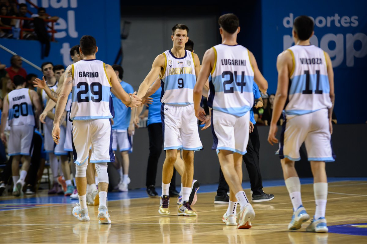 cabboficial's tweet photo. 🏀 Importante victoria de Argentina ante Venezuela en el inicio de la segunda ventana clasificatoria a la AmeriCup 2025

👉 En Mar del Plata, el seleccionado nacional derrotó a la vinotinto por 72 a 61. Juan Fernández fue el goleador con 20 puntos y 5/9 en triples.

🖇️ https://t.co/OfrFIg5iMQ 

@mardelplata | @DeportesMGP