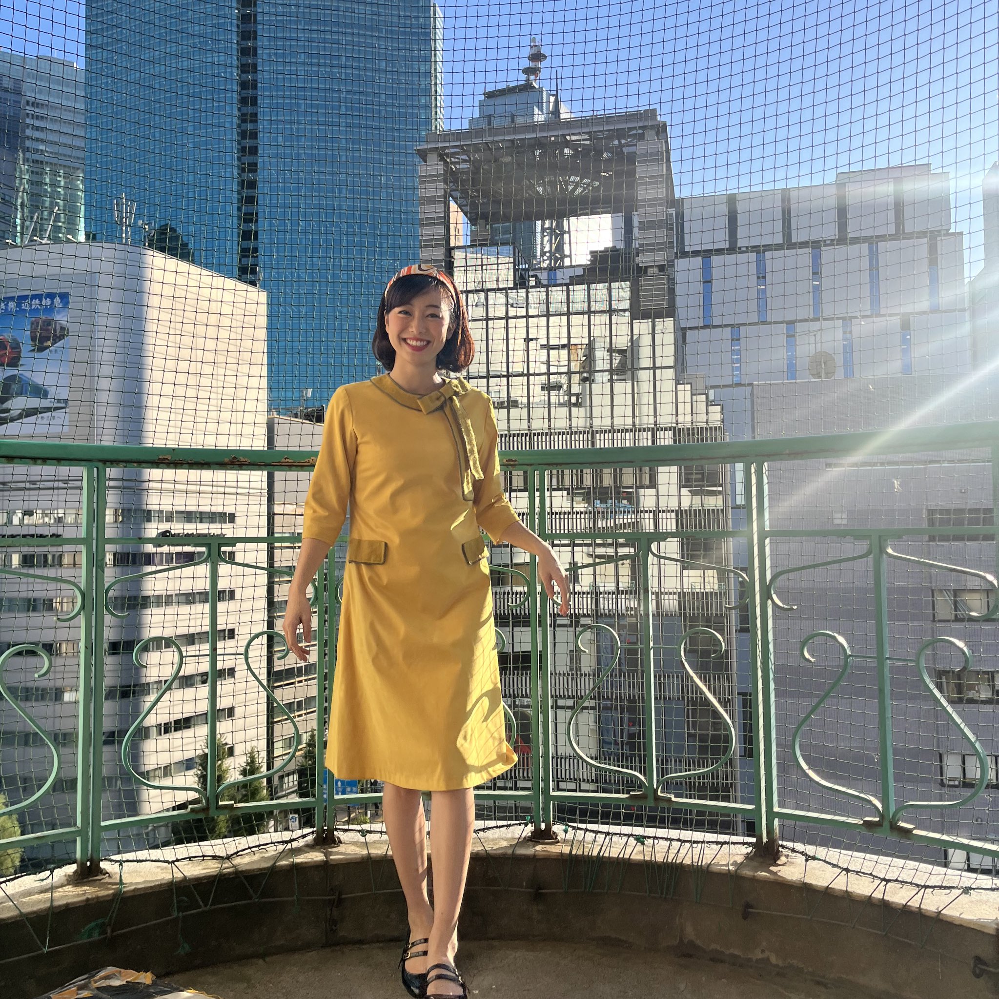 ★映画チラシ【裸足で散歩】スバル座 加藤和樹＆高田夏帆が新婚夫婦に扮する、ニール・サイモンの