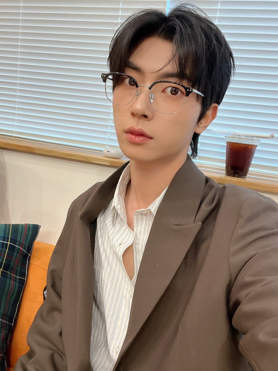 [#강현]
내일 생일 🐒 💝