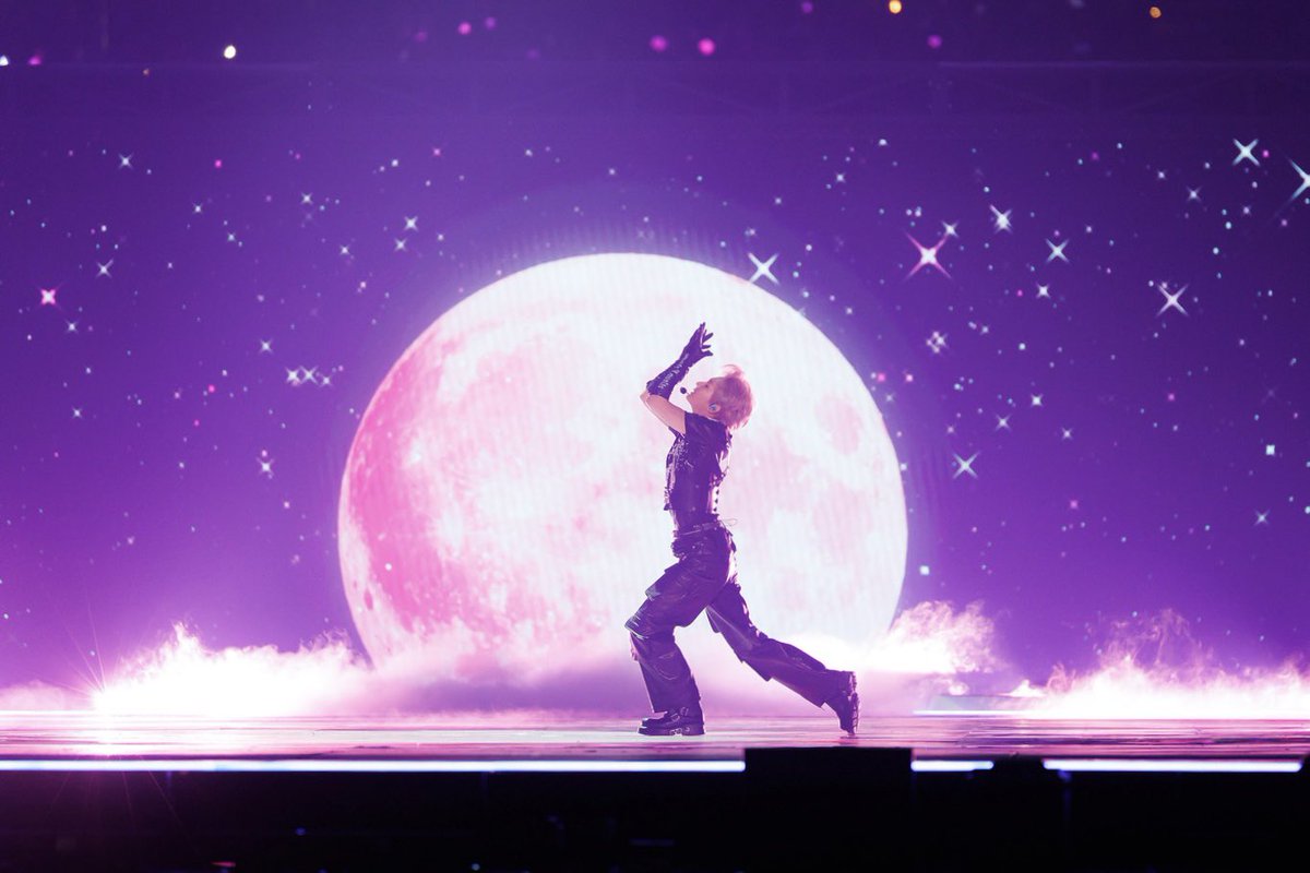 EN7ernally's tweet image. THIS JUNGWON PHOTO SO PRETTY