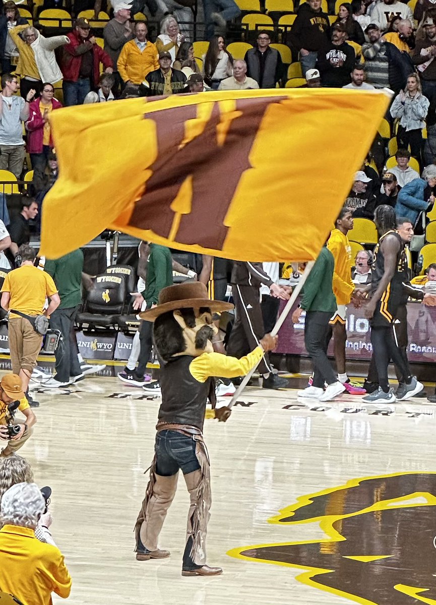 1WYOInc's tweet photo. Got it done in the AA! 🤠🏀 @wyo_wbb @wyo_mbb https://t.co/AkauacKd27