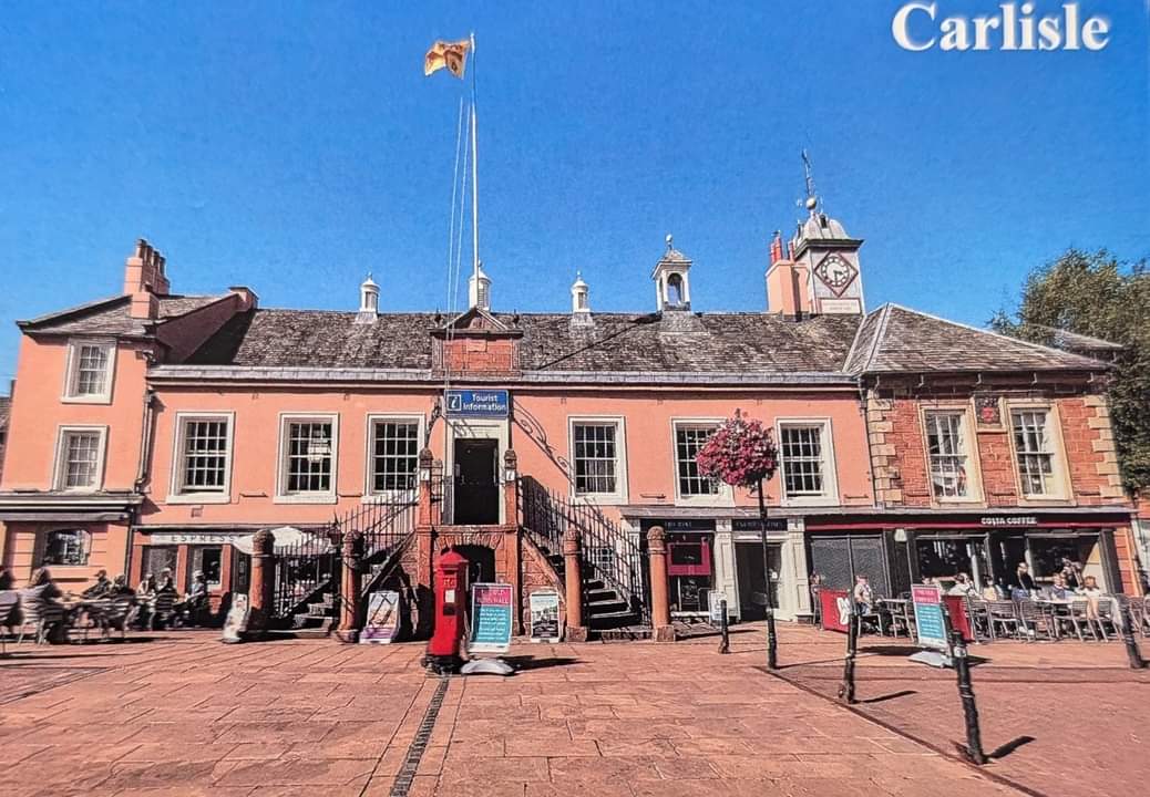 wendyloued's tweet photo. I recently received this postcard which features (I think) a replica Penfold pillar box
#PostboxSaturday ๐ฎ
#PostcardsofKindness
@letterappsoc @lbsg1976 https://t.co/zDp8Tz3ytm