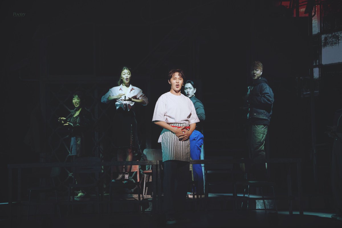 𝙋𝙤𝙚𝙩𝙧𝙮 tweet media