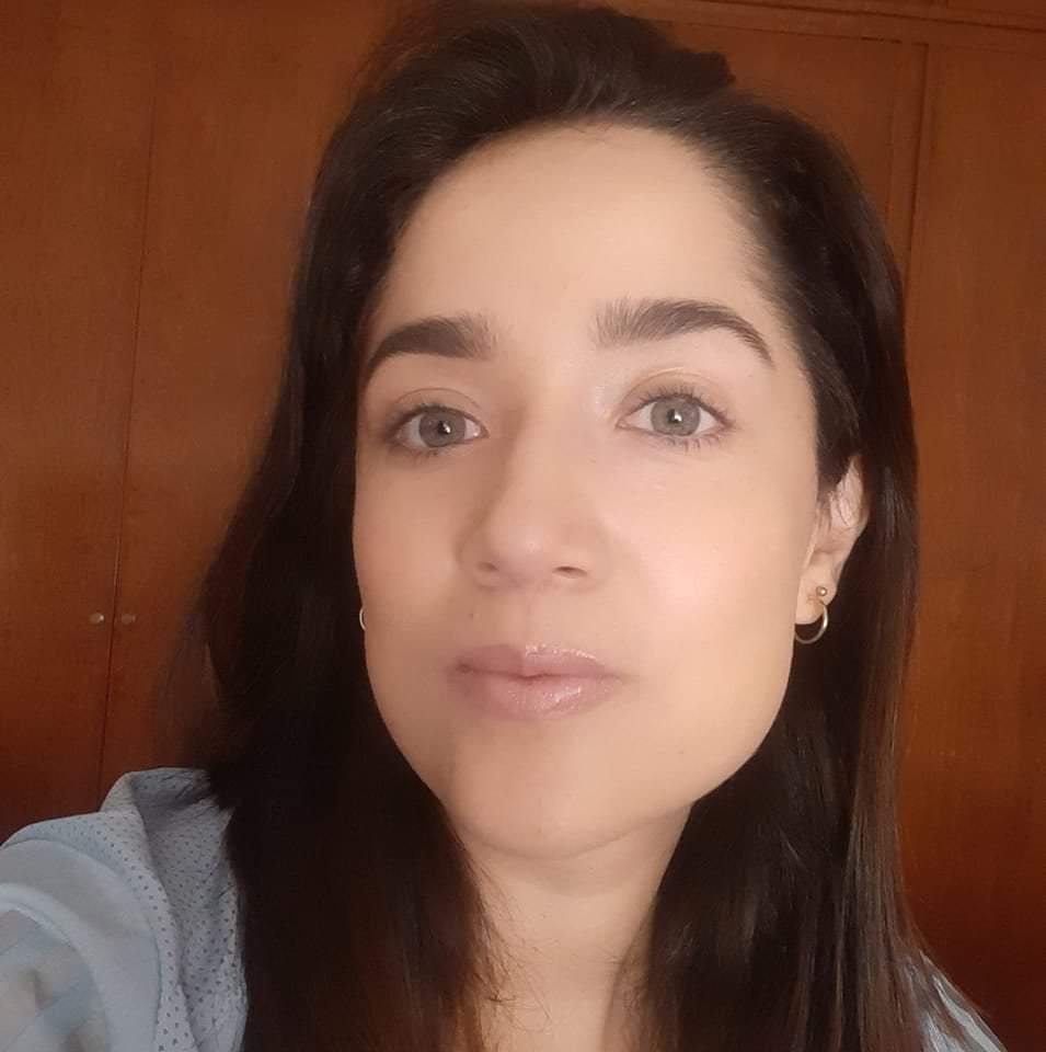 soyferobregon's tweet photo. Ya hay denuncias en su contra, pero la Fiscalía no da respuesta, por lo que un RT es importante para que no caiga más gente y tengan cuidado de ambos, ya que están usurpando una profesión de alto riesgo. https://t.co/rEOkkGBDLz