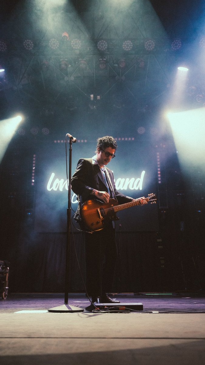 Neon City Festival (@neoncityfestlv) on Twitter photo ✨ <a href="/lovelytheband/">lovelytheband</a> is nothing short of lovely this evening on day 1 of #NeonCityFestival. 🎶 ✨ <a href="/lovelytheband/">lovelytheband</a> is nothing short of lovely this evening on day 1 of #NeonCityFestival. 🎶