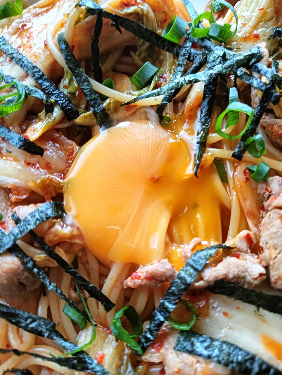 mao_mandala's tweet photo. 豚キムチスパゲッティを作った。

#手作り料理
#料理記録
#おうちごはん𓎩𓌉𓇋 
#おうちカフェ 
#おうちコリア 
#おうち時間
#スパゲッティ好き
#卵黄の芸術 https://t.co/k4YxaBQfng