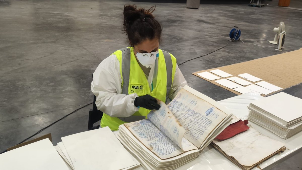 Ministerio de Cultura (@culturagob) on Twitter photo ⚒️ Trabajadores de <a href="/culturagob/">Ministerio de Cultura</a> se encuentran desde principios de semana en las zonas afectadas por la DANA
🔎 Durante estos primeros días, se han realizado visitas a edificios de interés histórico y patrimonial con aviso de daños y archivos municipales para conocer su situación ⚒️ Trabajadores de <a href="/culturagob/">Ministerio de Cultura</a> se encuentran desde principios de semana en las zonas afectadas por la DANA
🔎 Durante estos primeros días, se han realizado visitas a edificios de interés histórico y patrimonial con aviso de daños y archivos municipales para conocer su situación