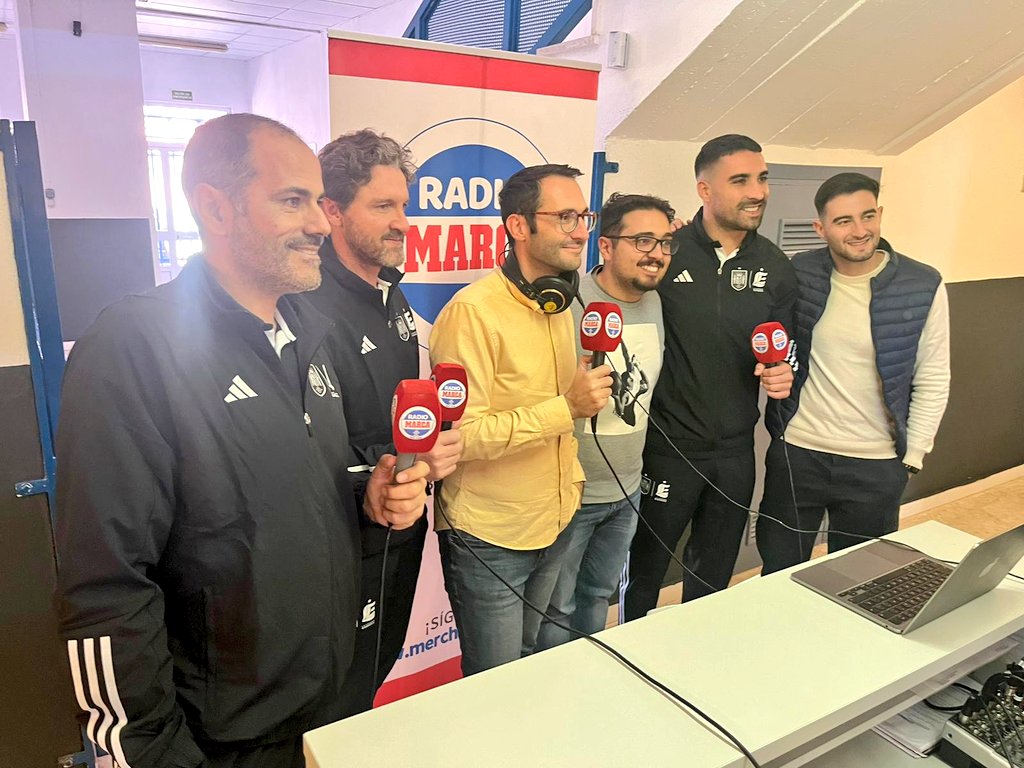 Compartiendo buenos momentos con <a href="/leyendasespana/">Leyendas España</a> 🇪🇸⚽️
<a href="/CampusLeyendas/">CampusLeyendas🇪🇸</a> 💪