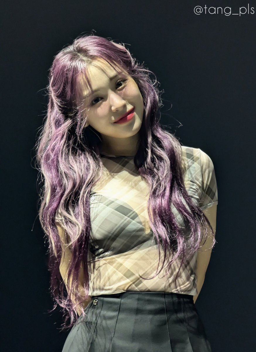 gahycentric's tweet photo. such a gorgeous girl i cannot https://t.co/gctn5SmGPI
