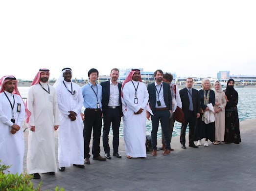 نظم اعضاء المركز جولة سياحية حرص وفد جامعة اكسفورد على اغتنامها بزيارة المناطق التاريخية التي تتميز بها مملكتنا ومدينة جدة.