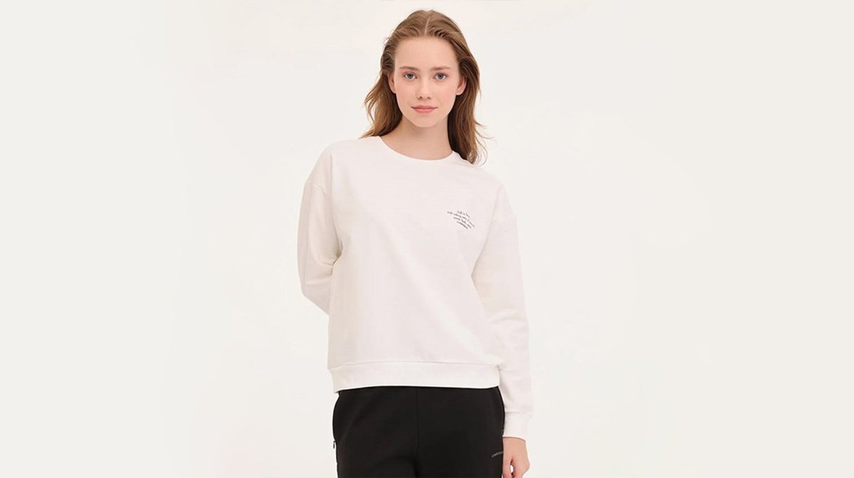 gencallaronline's tweet photo. Slim yaka ile her mevsim tarzınızı koruyun!

Desen Baskılı Lumberjack Kadın Sweatshirt ve çeşitli ürünlerimiz için web sitemizi ziyaret edebilirsiniz.

#Gencallar
👉 https://t.co/dU2k59iYko https://t.co/a10iPKwX44