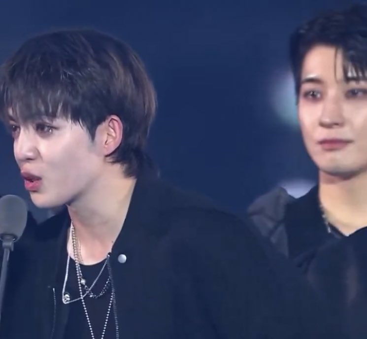 wonuoiawoo's tweet photo. “its just a photo why are you crying?”

wonwoo’s eyes and the way he looks at scoups while he gives his emotional speech 😭: https://t.co/NiEhqcOA9A