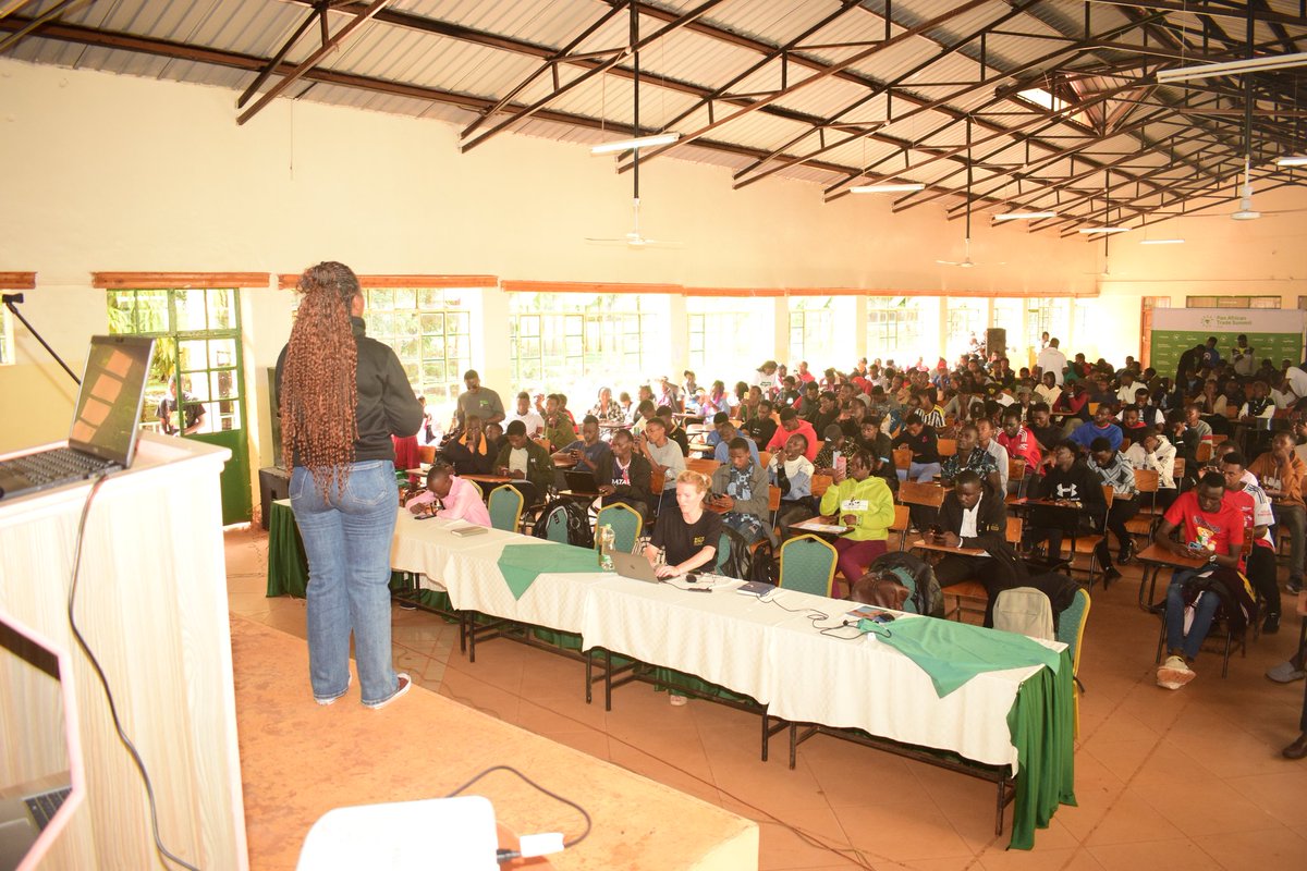 _ChrisOketch's tweet photo. Still buzzing from the energy at Meru University! 🚀Thanks to @noonesafrica and @mwikali_aurelia we unlocked the power of crypto trading and financial freedom with an incredible audience.
Here’s to building a future of empowered, crypto-savvy leaders! 💰
#Noones #CryptoOnCampus https://t.co/u9TWa9mfcq