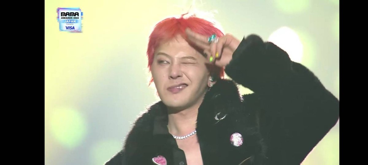 anko_teson's tweet photo. じよちゃんがジードラゴンしててG-DRAGONでBIGBANGしてる😭😭😭😭😭😭😭😭😭😭😭😭😭😭😭😭😭😭あなたはステージに立つ人だウリリーダーおかえり😭😭😭😭😭😭😭 https://t.co/ny1cSHskYt