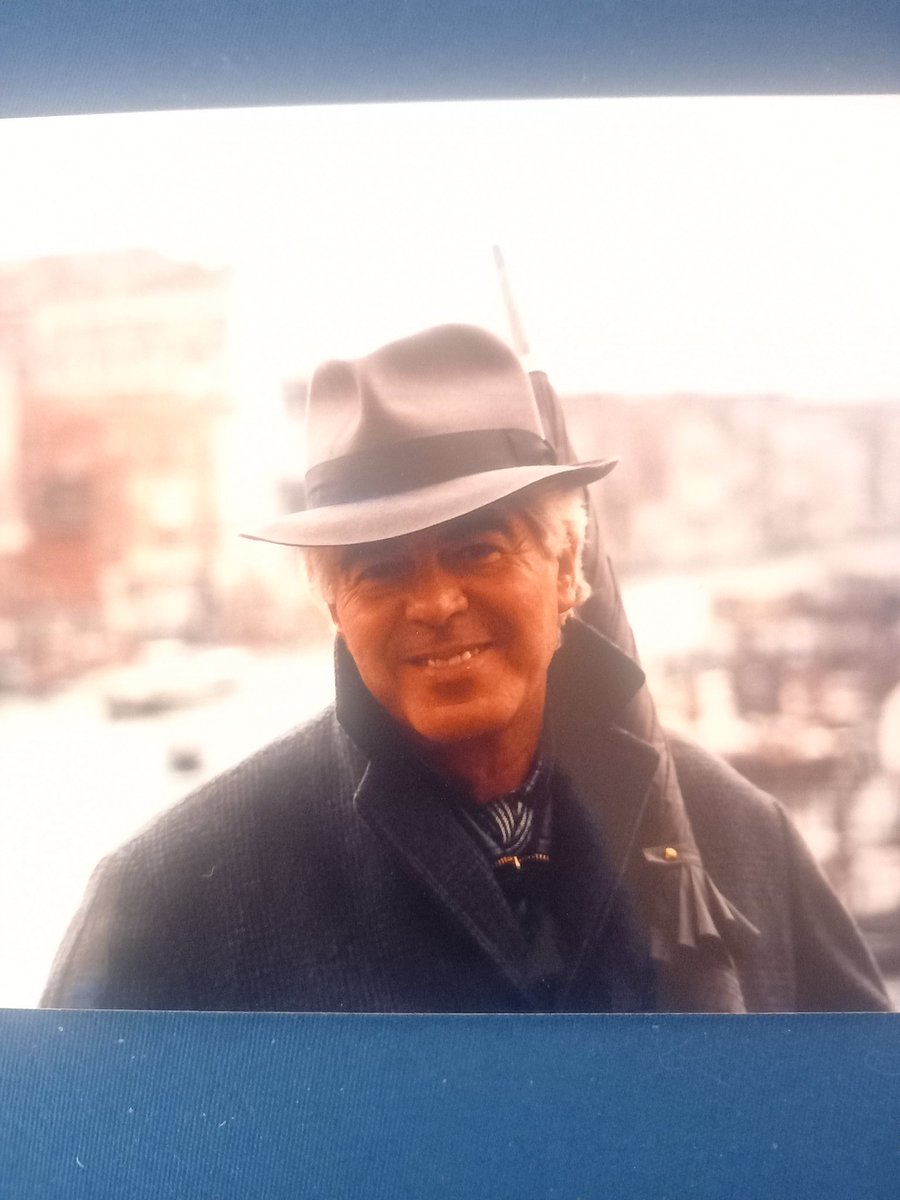 Carla Castelo tweet media