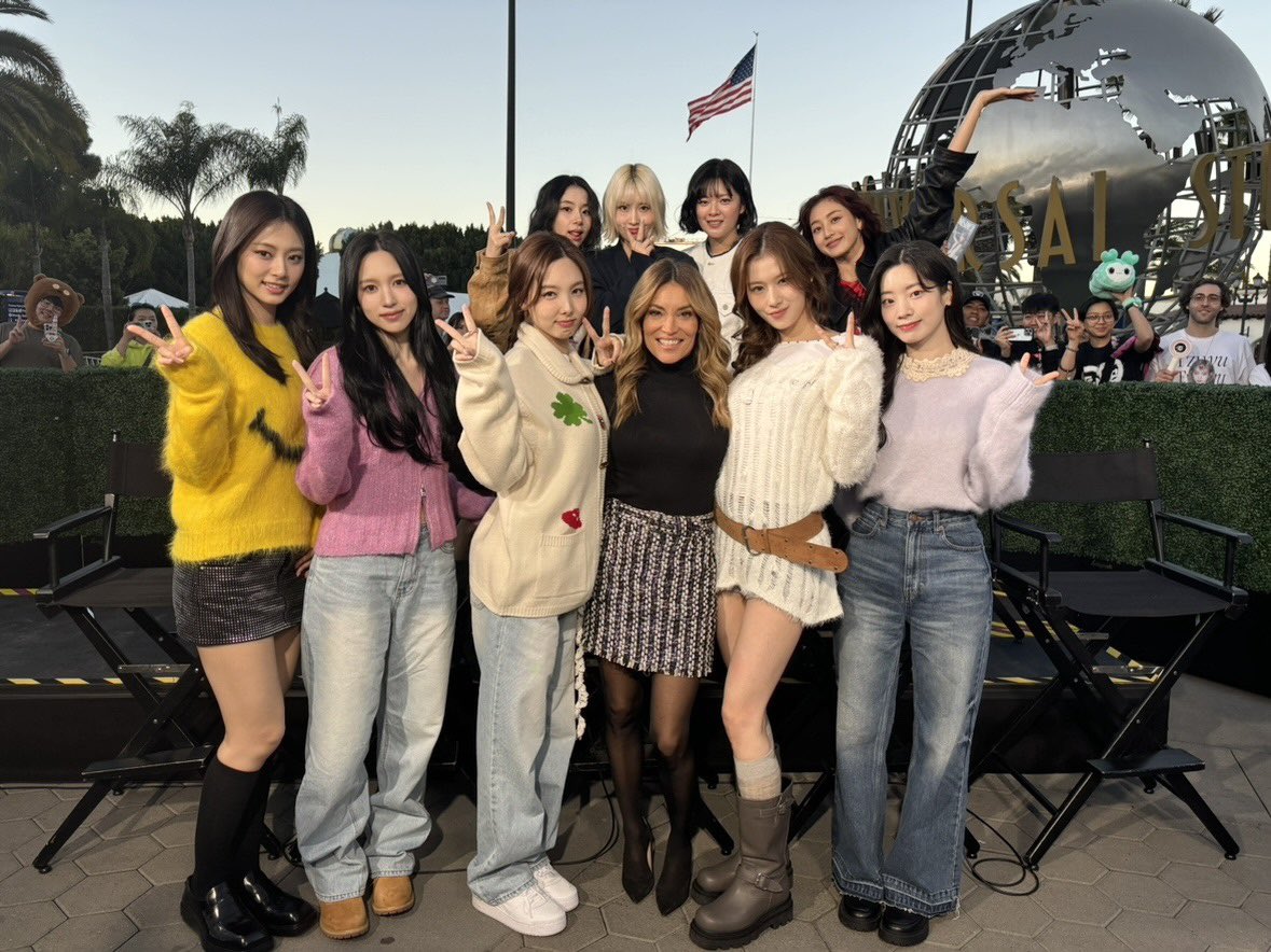 Today’s promo day in LA was amazing! 🎉 It was so wonderful to finally meet all the ONCEs and feel your love! 💖 We really enjoyed the interview too—it was great to share our thoughts and excitement together. Thank you for making these moments so special! Can’t wait to see you