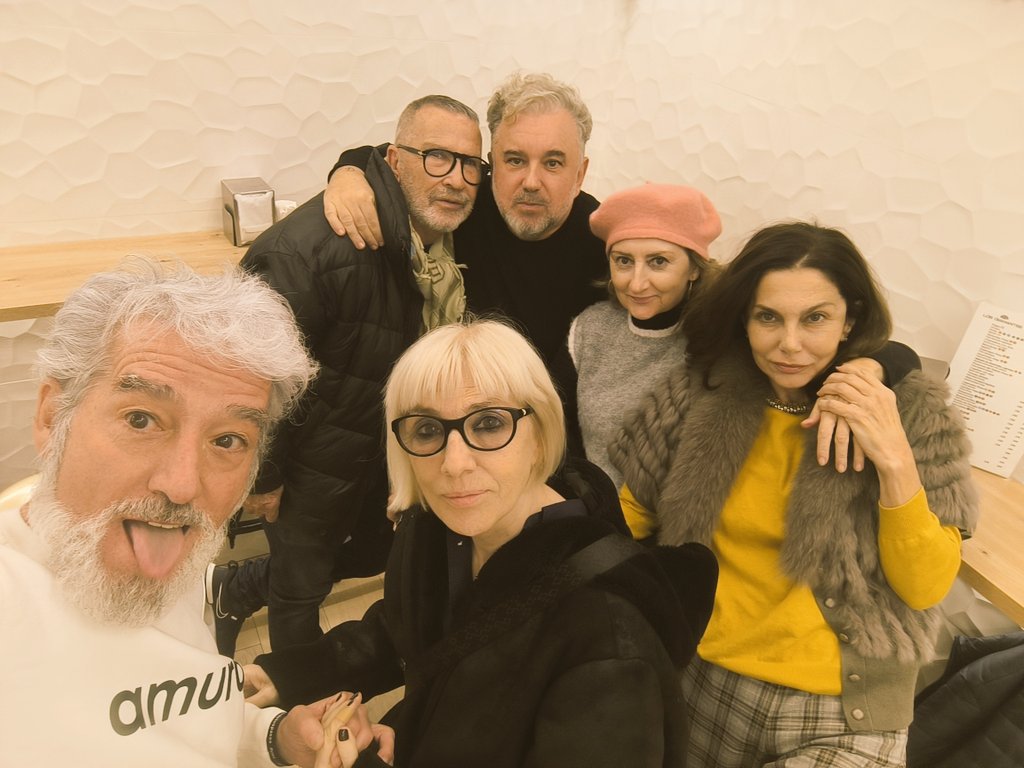 sergio pazos (@pazossergio) on Twitter photo Jurado de lujo en <a href="/premioslorca/">Festival de Cine de Granada - Premios Lorca</a> y encima todos de acuerdo. Bonitiñ<a href="/s/">『S』</a> tod@s @FelixSabroso @fabiolatoledo_actriz <a href="/juliajuaniz/">Julia Juaniz</a> <a href="/antoniopanizza/">antonio panizza</a> #anaamigo #vivaelcine #premioslorca #granada #cultura Jurado de lujo en <a href="/premioslorca/">Festival de Cine de Granada - Premios Lorca</a> y encima todos de acuerdo. Bonitiñ<a href="/s/">『S』</a> tod@s @FelixSabroso @fabiolatoledo_actriz <a href="/juliajuaniz/">Julia Juaniz</a> <a href="/antoniopanizza/">antonio panizza</a> #anaamigo #vivaelcine #premioslorca #granada #cultura