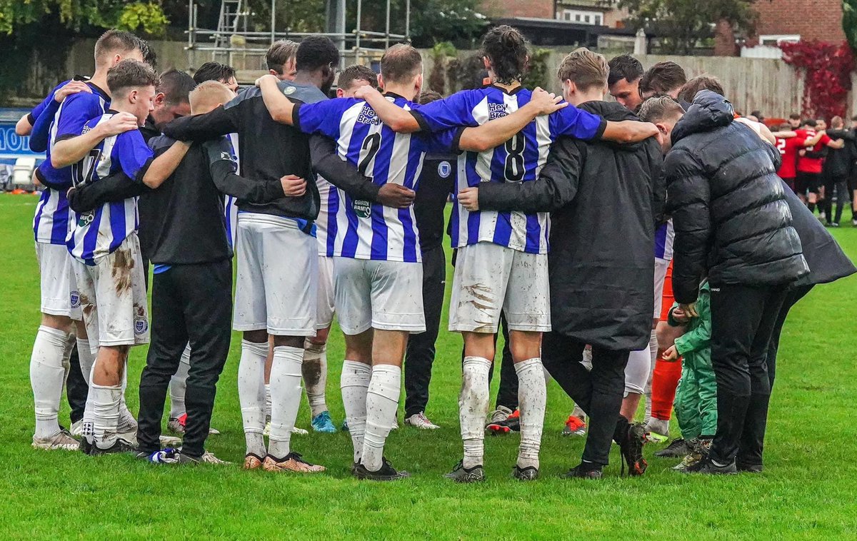 MATCHDAY!

It’s been 26 days since we last played at the Home Smart Energy (honestly feels longer!), but we are BACK!

Get down and support the lads as we look to get back to winning ways 👊💙

⏰ 3pm Kick-off
🍔 Simmo’s open
🍺 Fully Stocked Bar
📖 Printed programme

#HHTFC
