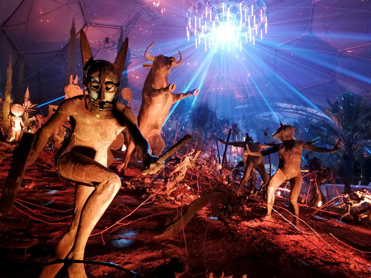 We had a beautiful night at the <a href="/EdenProject/">Eden Project</a> Christmas Experience this week - a festive treat for a week off work 🎄
Thank you <a href="/eden_media_team/">Eden Project Media Team</a>!