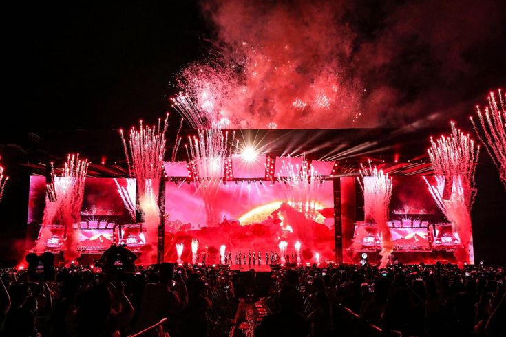 seventeenphil's tweet image. Hey Carats! 💎 Are you excited for Seventeen Right Here in Bulacan on January 18 and 19 in the Philippine Sports Stadium? 🫣 

We want to make this a memorable experience for Carats &amp;amp; Seventeen 💎!

Click on this thread to help us choose and decide the Fan Projects for Seventeen…