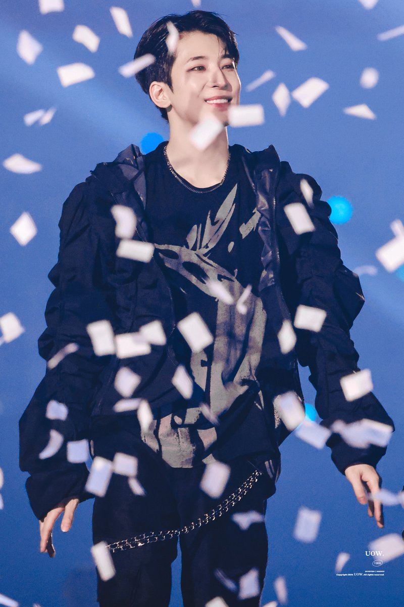 ur_only_won0717's tweet photo. 241123 MAMA HD

울 대상 가수 자랑스럽다🥺

#원우 #전원우 #WONWOO #ウォヌ
#세븐틴 #SEVENTEEN 
@pledis_17 https://t.co/wCThSnQvpK