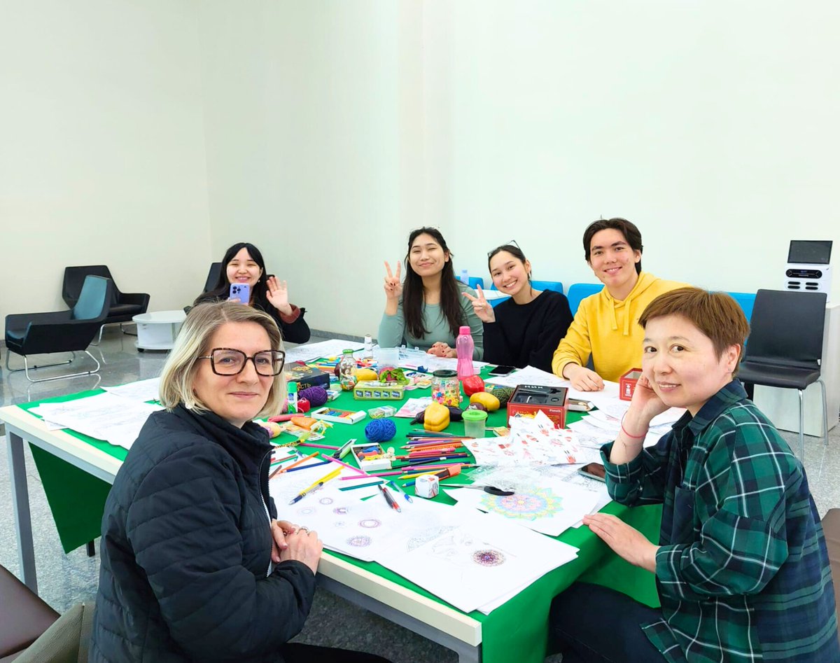 NU_Library_NU's tweet image. ☕🎨✨From Nov 11-15, NU Library & NU Psychology Club offered fun workshops & activities to help students relax during exams—crafting, mandalas, games, tea, & more! Students & Librarians loved connecting & recharging.
#ThrowbackSaturday #StressReliefWeek #NULibrary