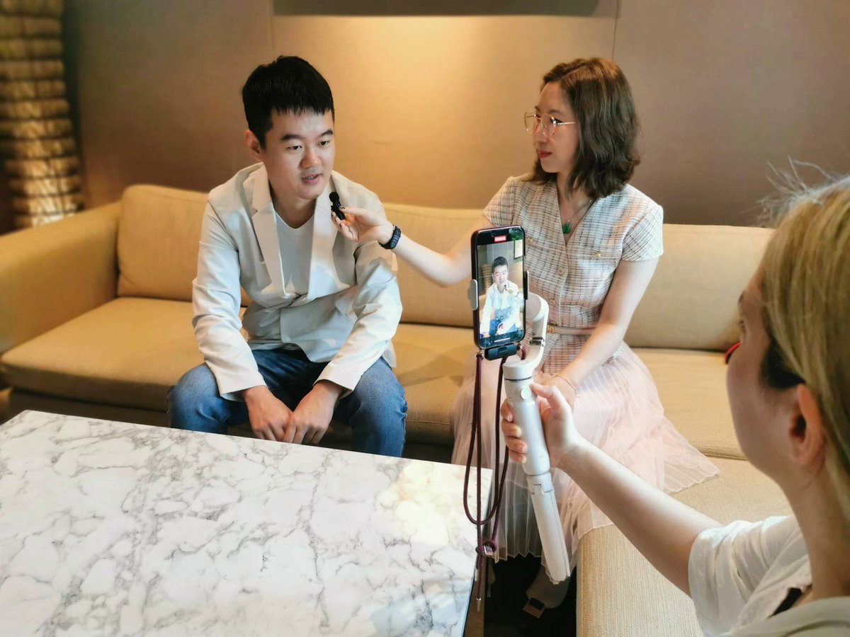 Xiaobing_Gu's tweet image. This is very nice one! Wanna know what he said? @FIDE_chess